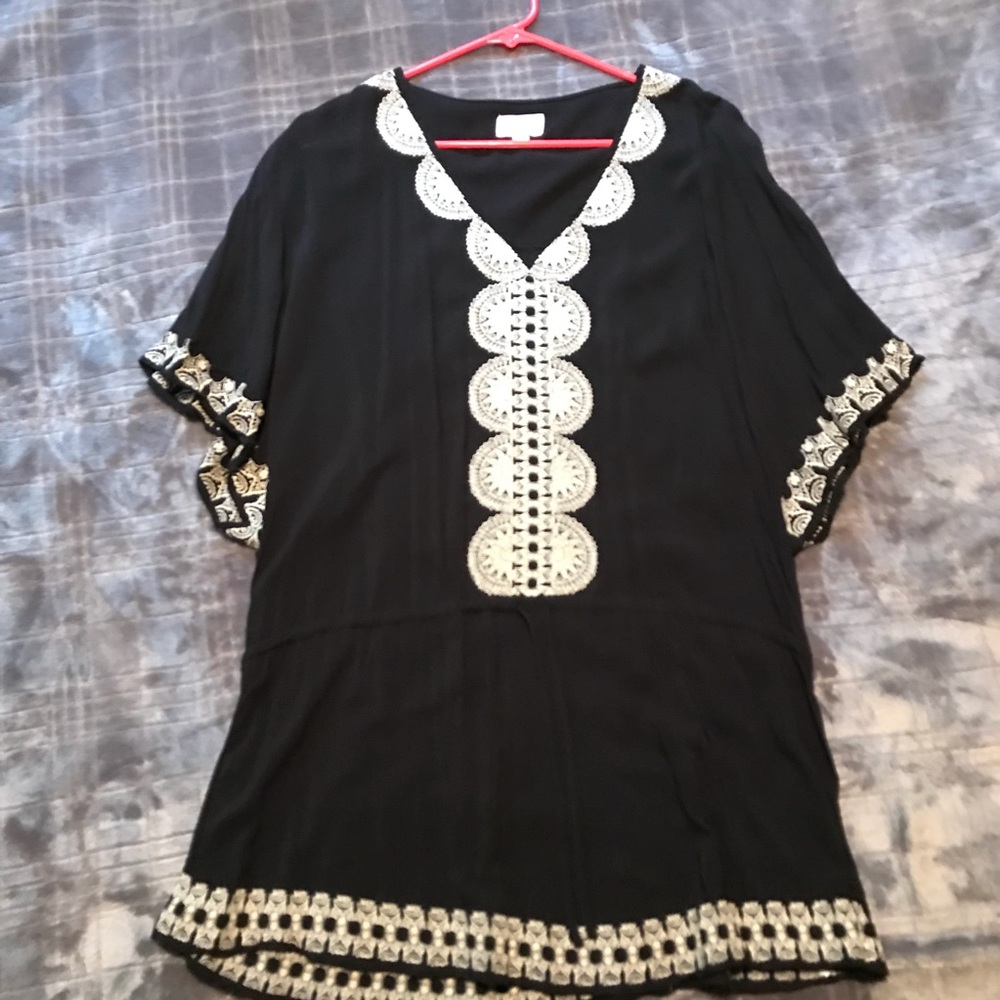 Stella & Dot Embroidered tunic/swim cover up